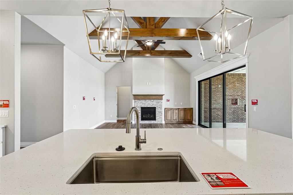 12385 Alfalfa Lane — photo