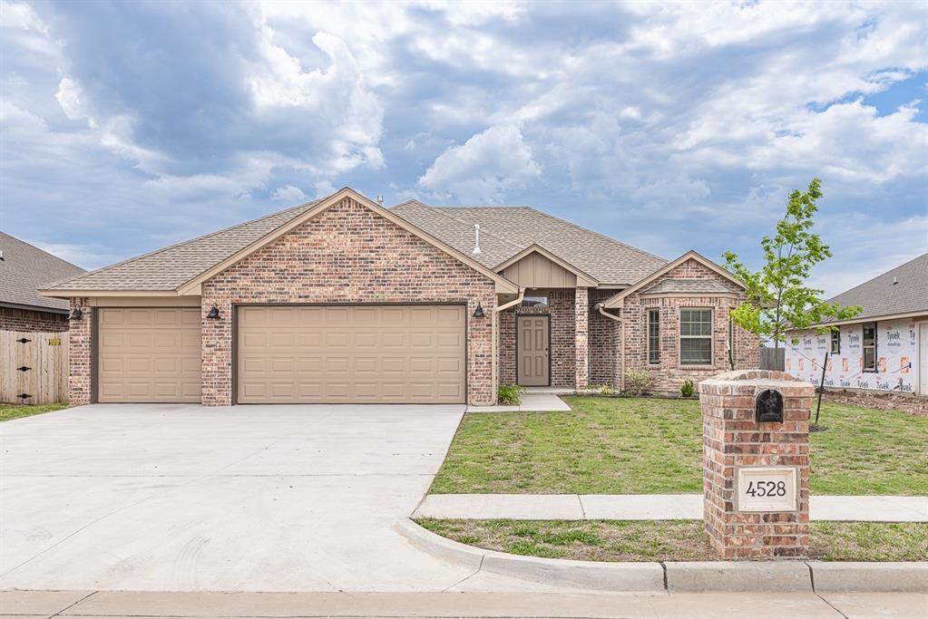 4528 Adobe Court — photo