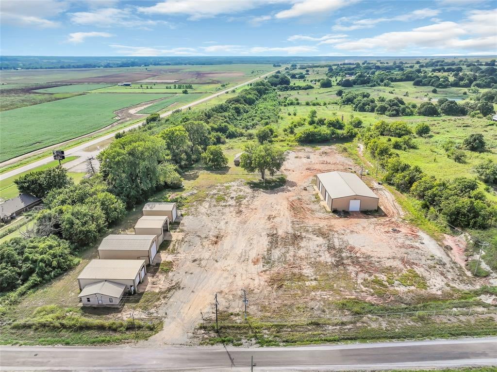 10910 N County Road 3010 — photo