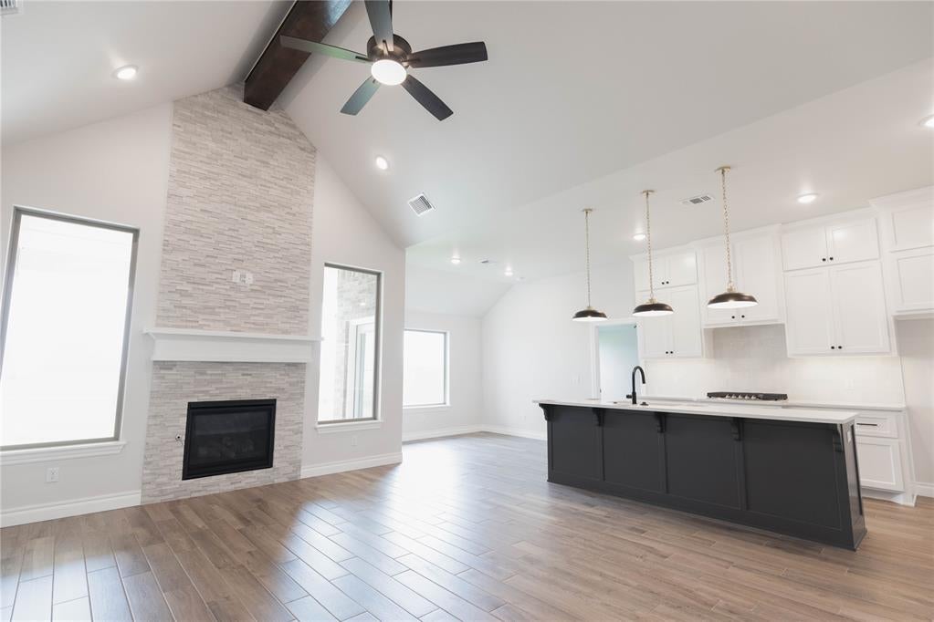 15504 Springfield Lane — photo
