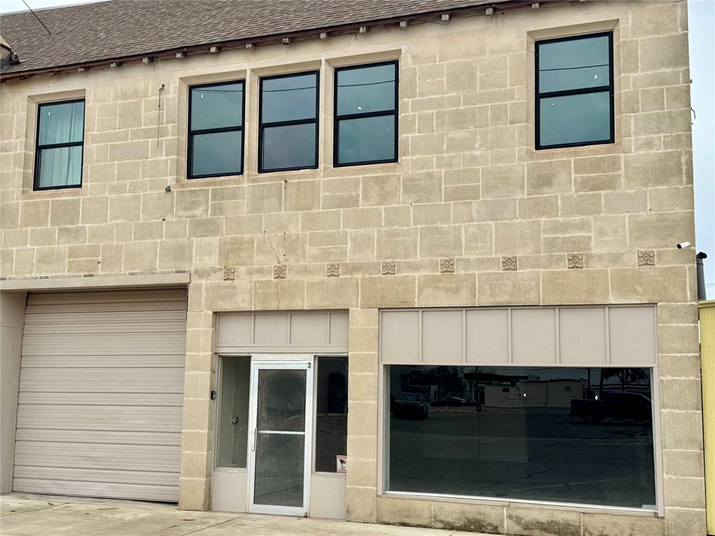 611 W Chickasha Avenue — photo
