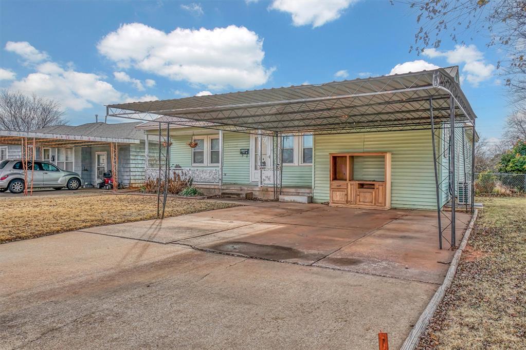 131 Thornton Lane — photo