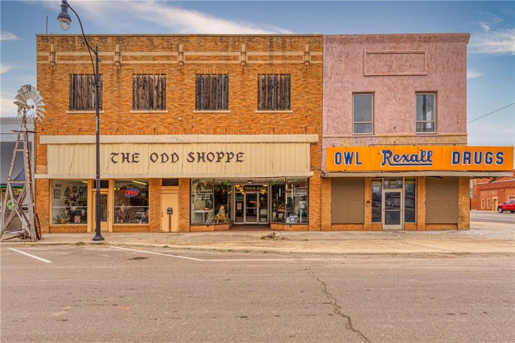 105 W Main Street — photo