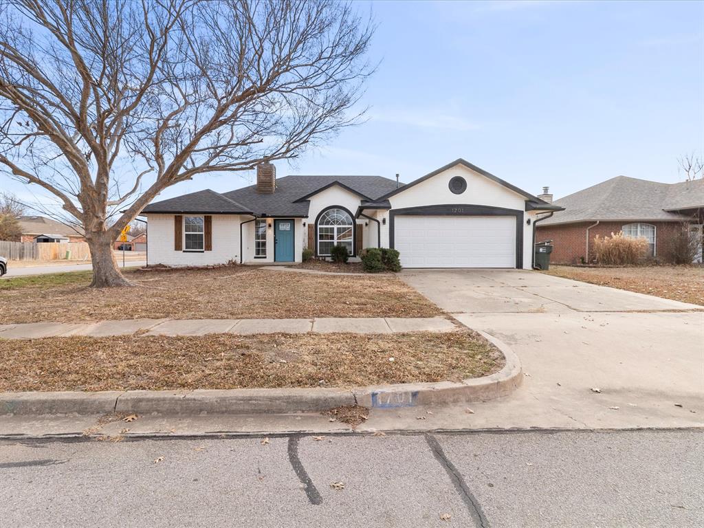 1701 Sumac Drive — photo