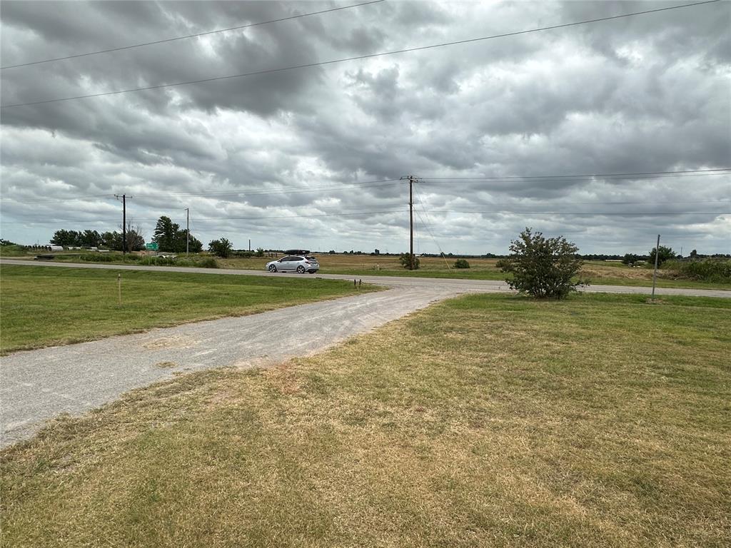 20915 Highway 152 — photo