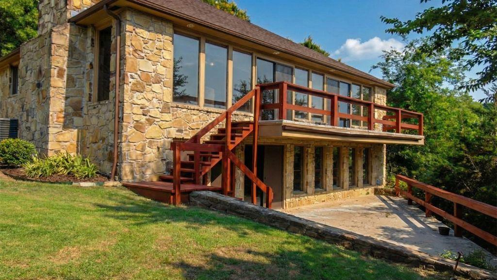 4276 Honey Creek Drive — photo