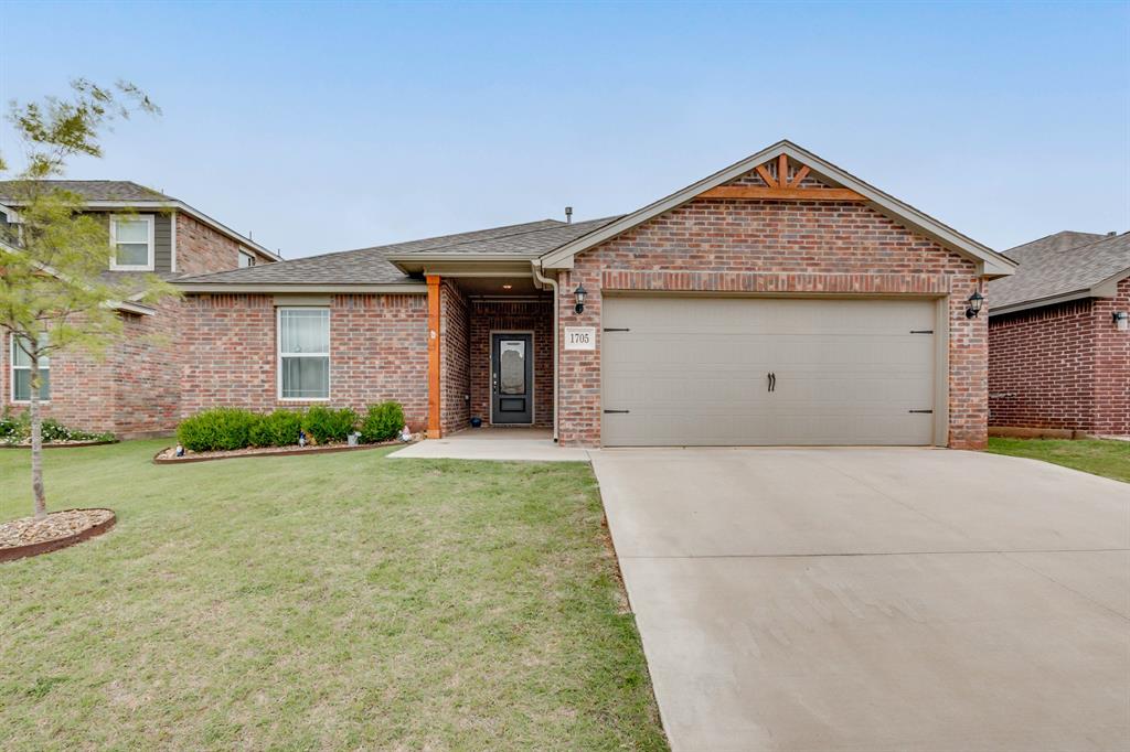 1705 Vermilion Lane — photo