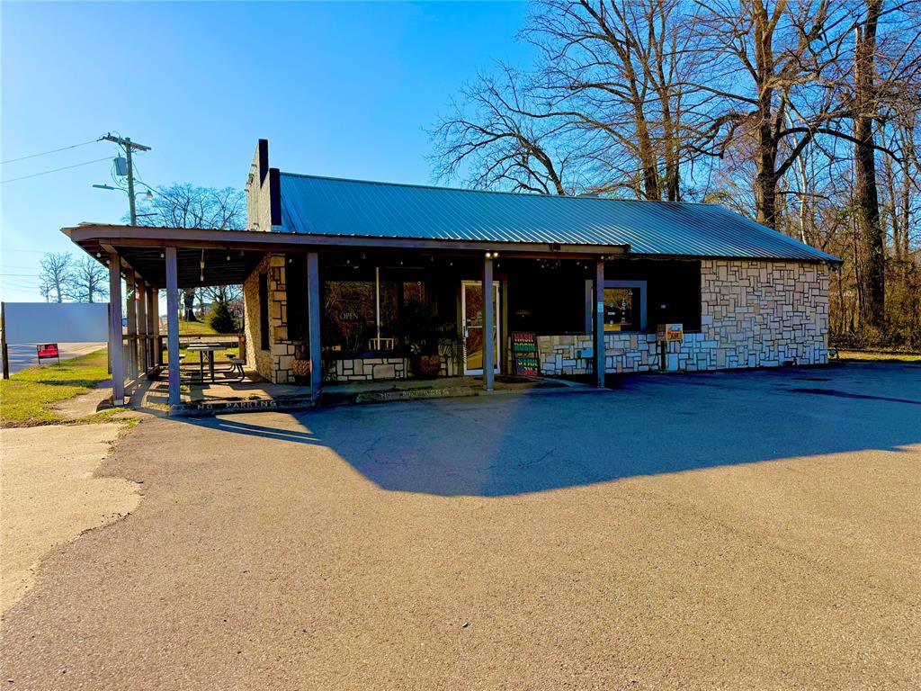 505 E Martin Luther King Highway — photo