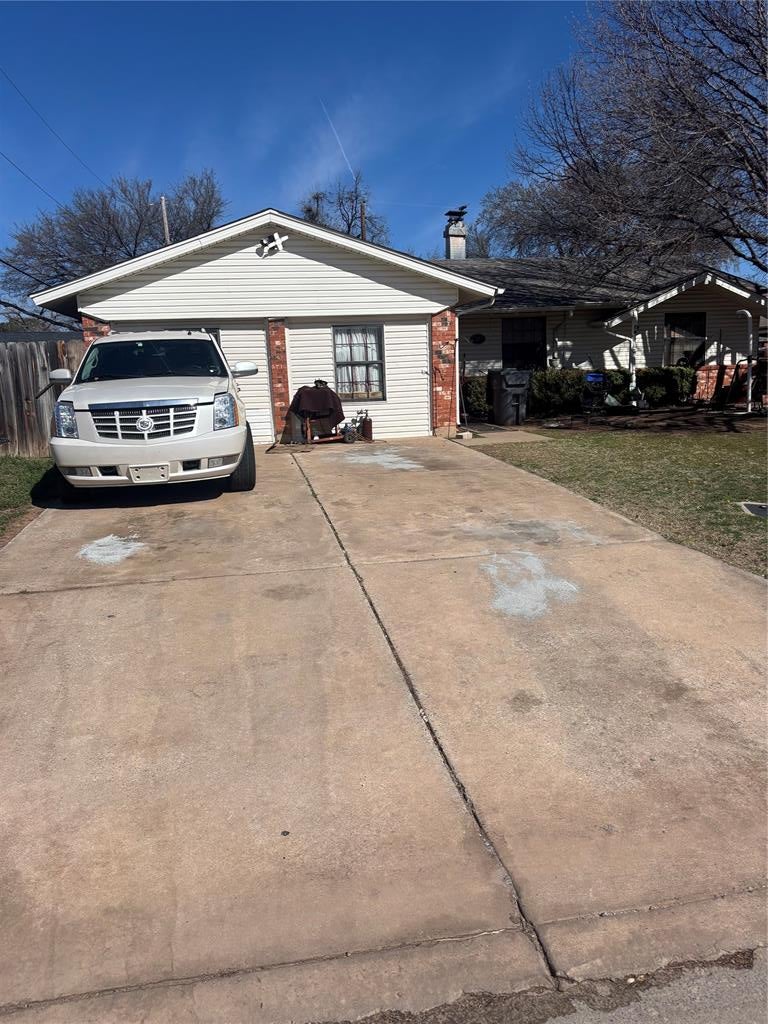7307 NW Woodland Drive — photo