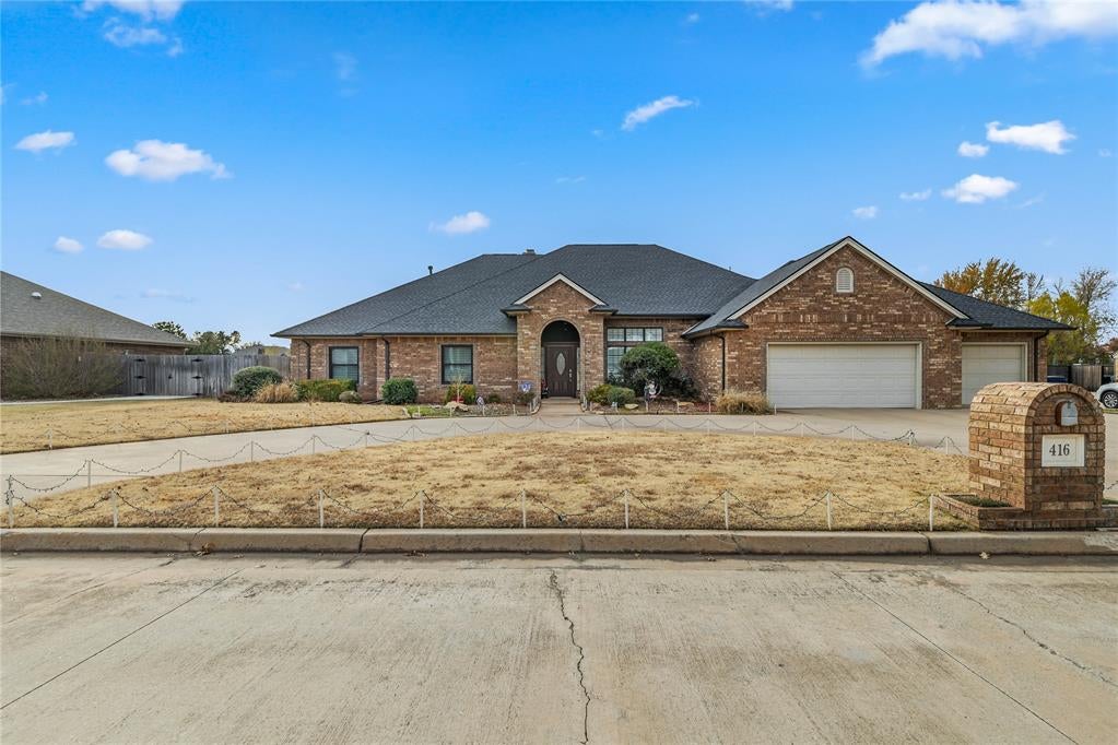 416 Fieldcrest Drive — photo