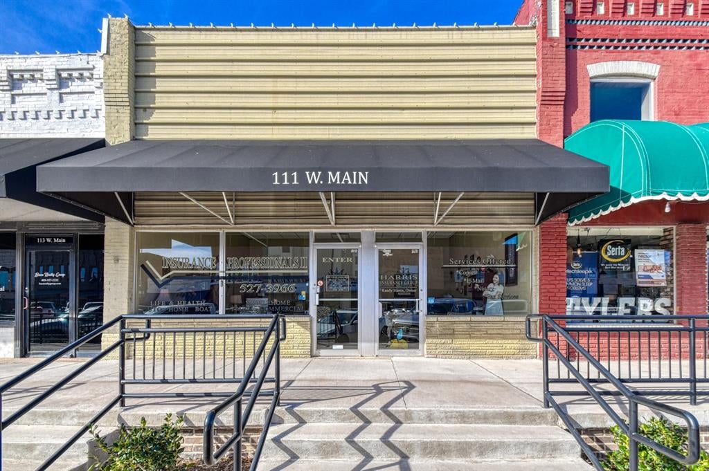 111 W Main Street — photo