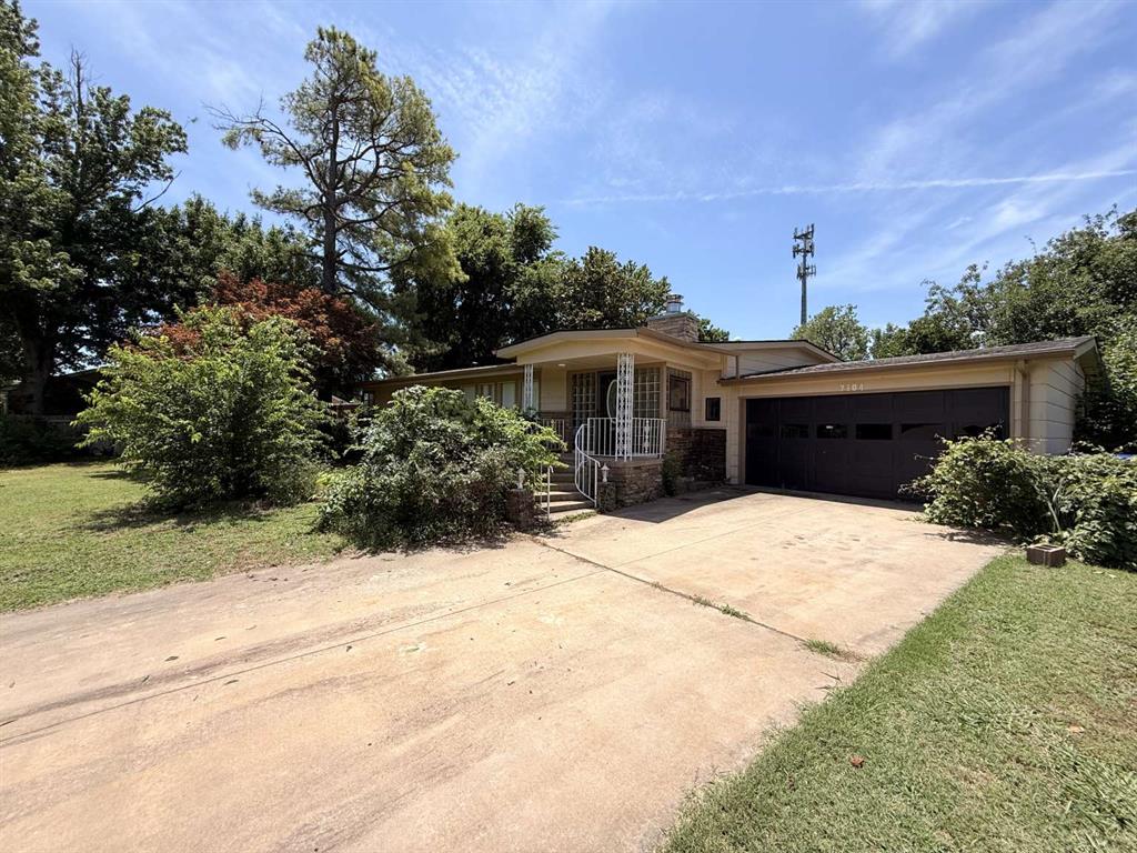 7104 Hilltop Court — photo
