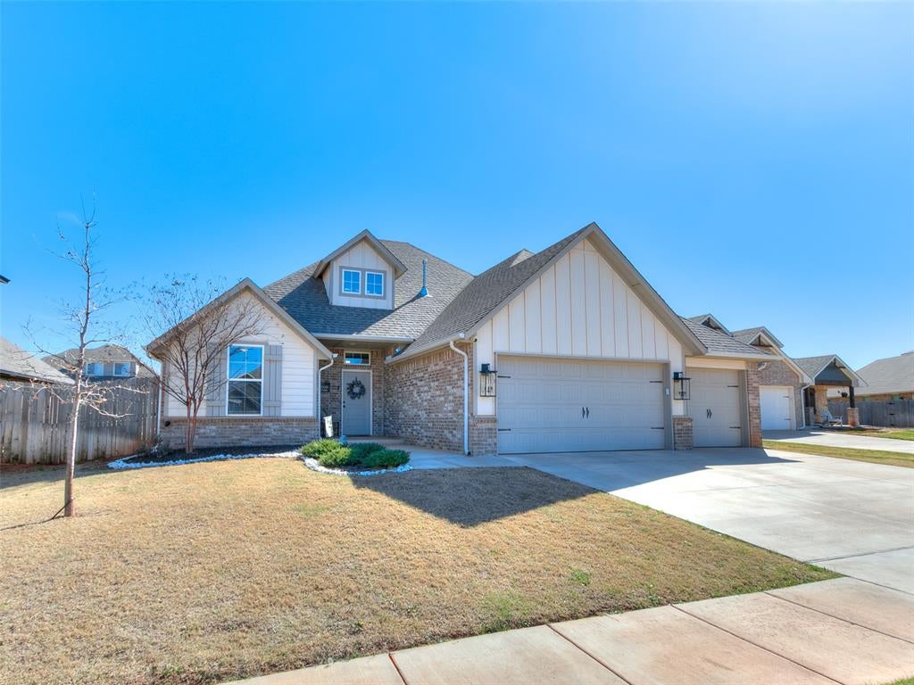 10104 NW 138th Circle — photo