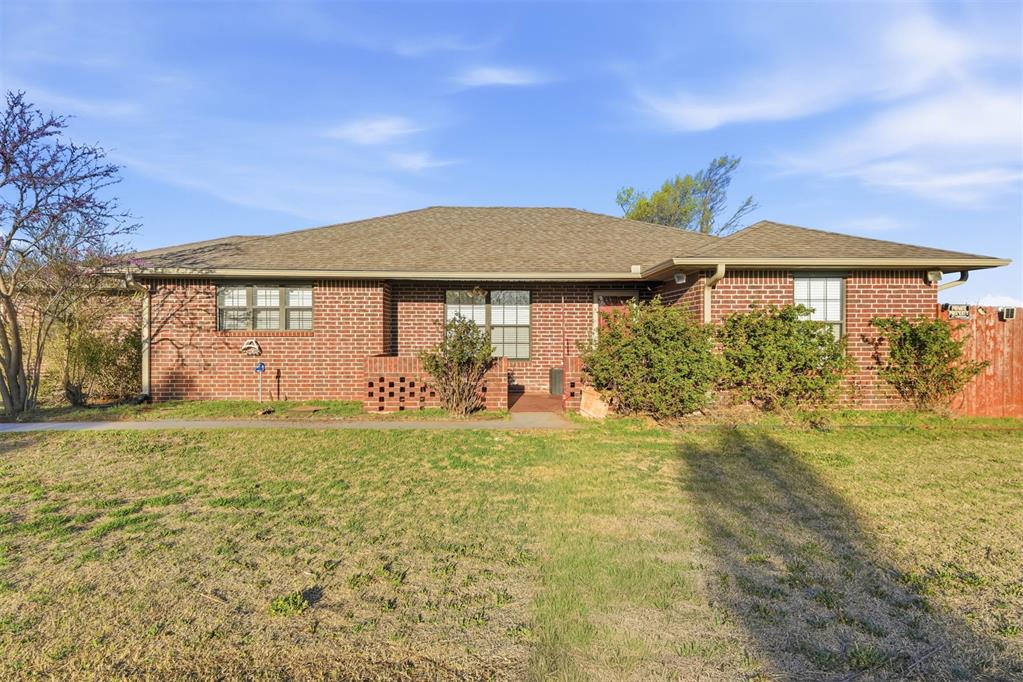 8717 US Highway 183 — photo