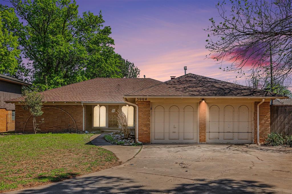 5004 NW 61st Place — photo