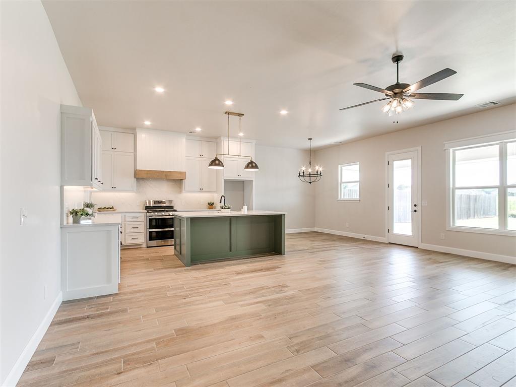 713 Summit Hollow Drive — photo