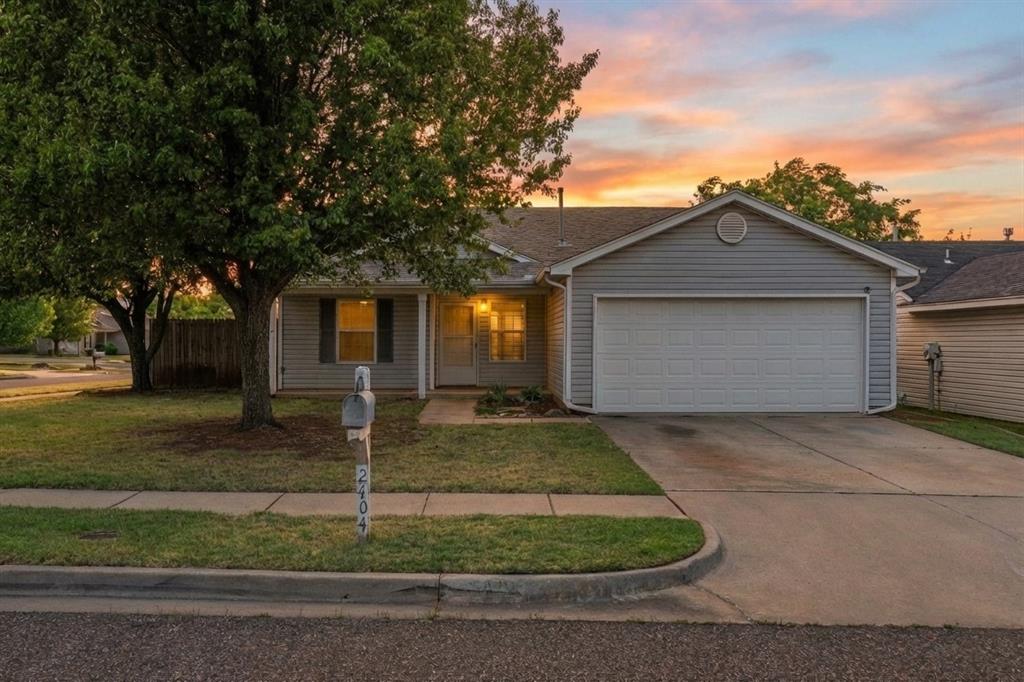 2404 Hunting Horse Trail — photo