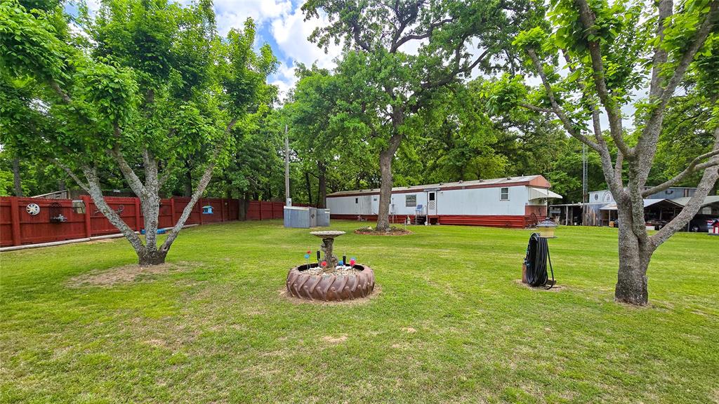 11363 Hutchins Addition Road — photo