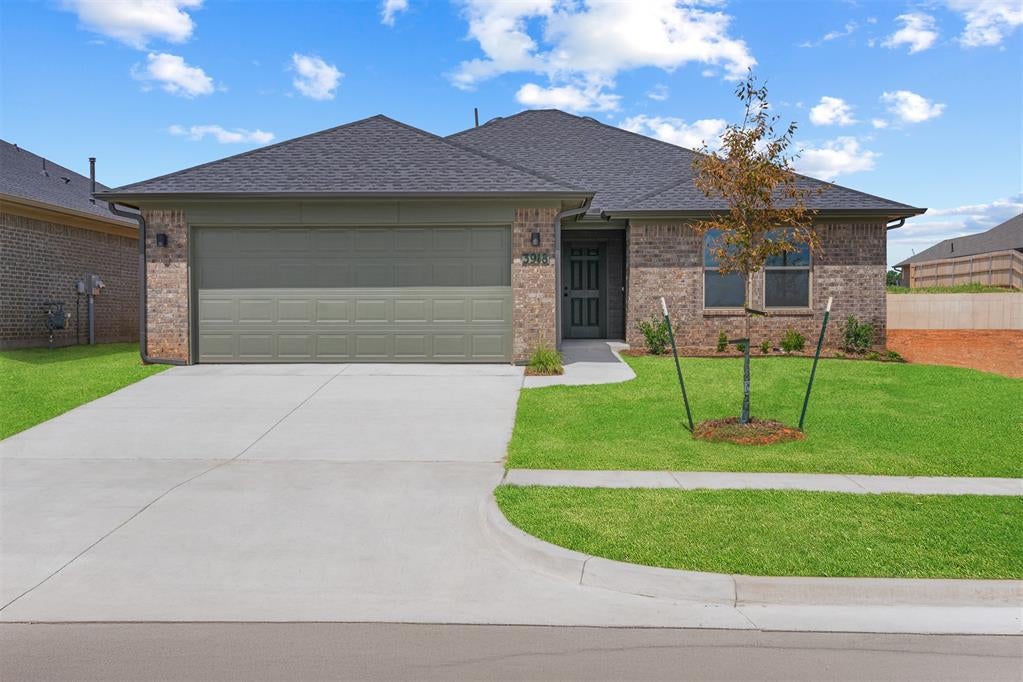 3918 Eureka Drive — photo