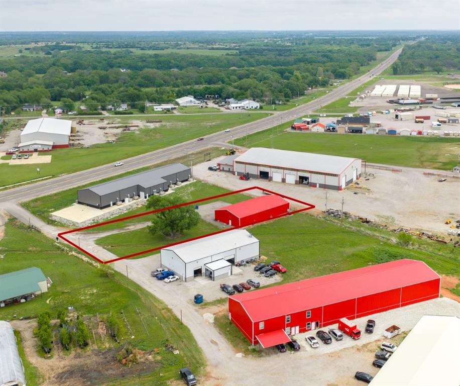 9064 S US 77 Highway — photo