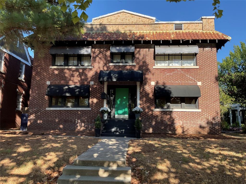 3012 N Robinson Avenue — photo