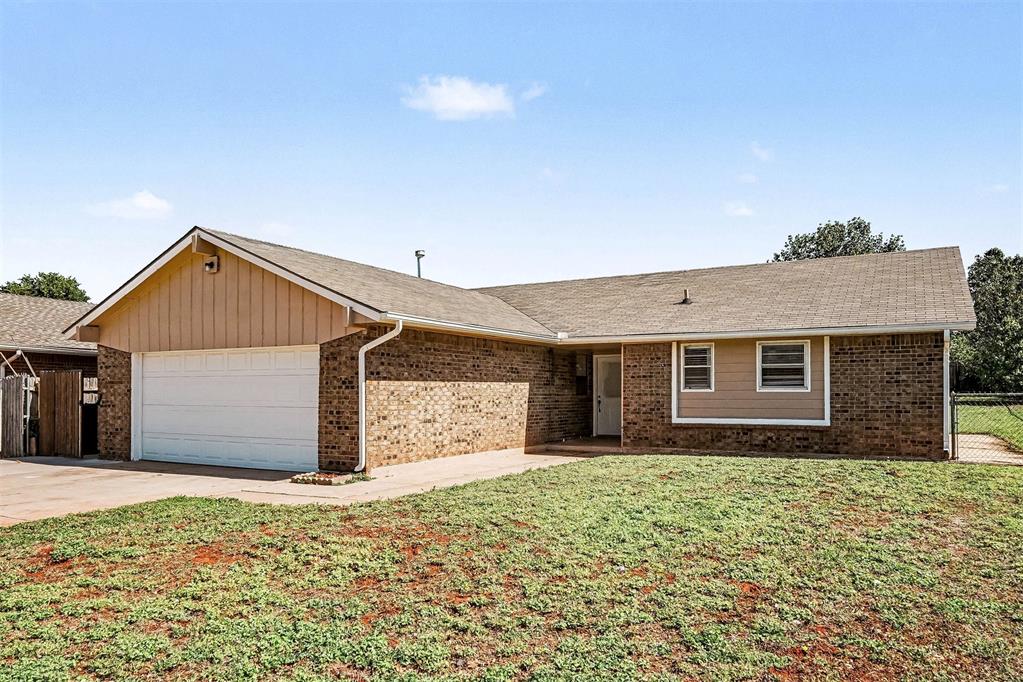 3821 W Oakcliff Drive — photo