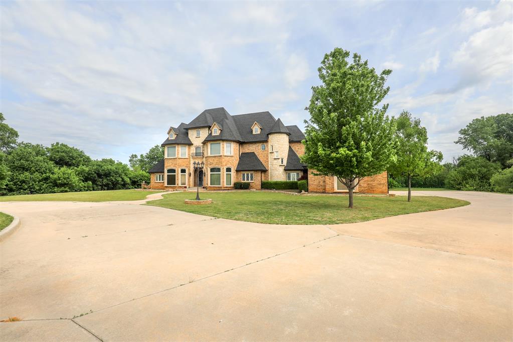 1826 County Road 1210 — photo