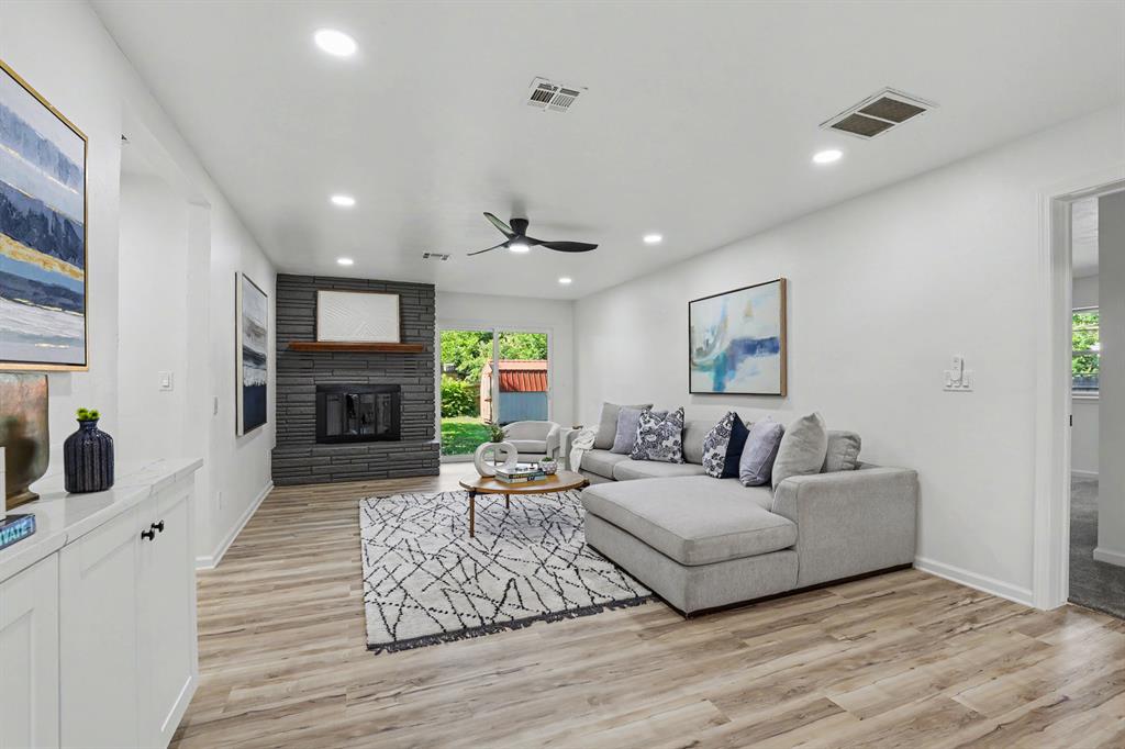 210 E Vida Way — photo