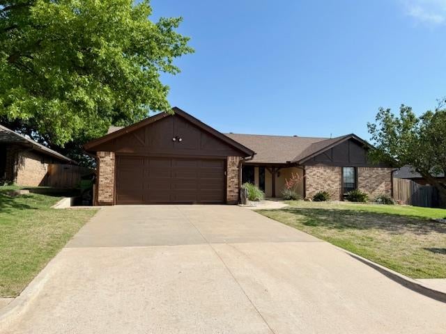 309 Kings Canyon Drive — photo