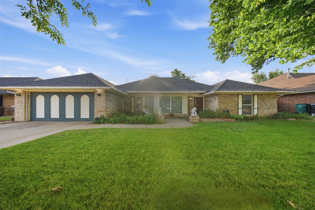 10208 Durham Drive — photo
