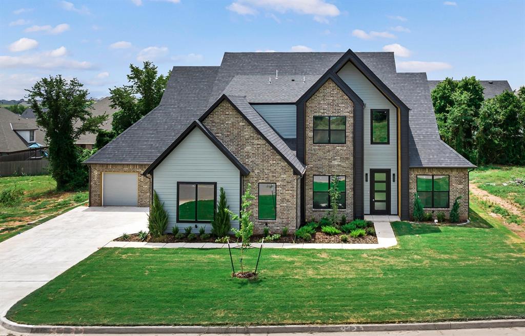 8132 Amber Ridge Drive — photo