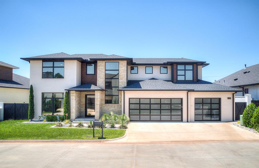 15613 Woodleaf Lane — photo