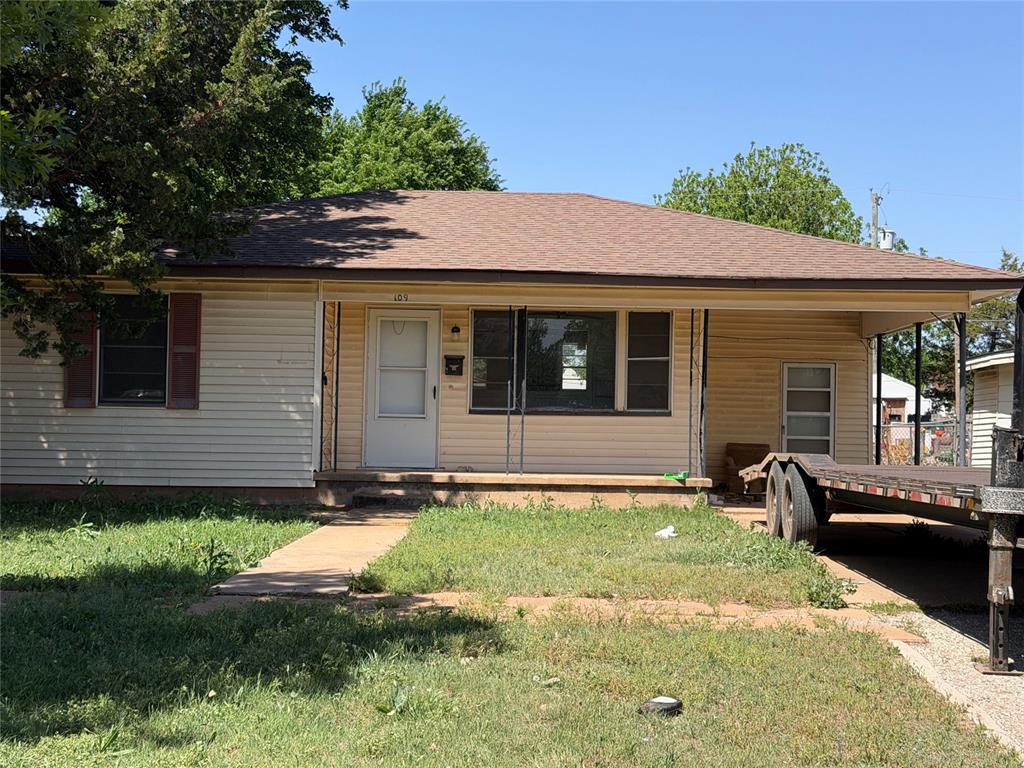 109 S Lincoln Street — photo