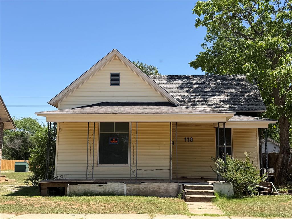 110 S Hitchcock Street — photo