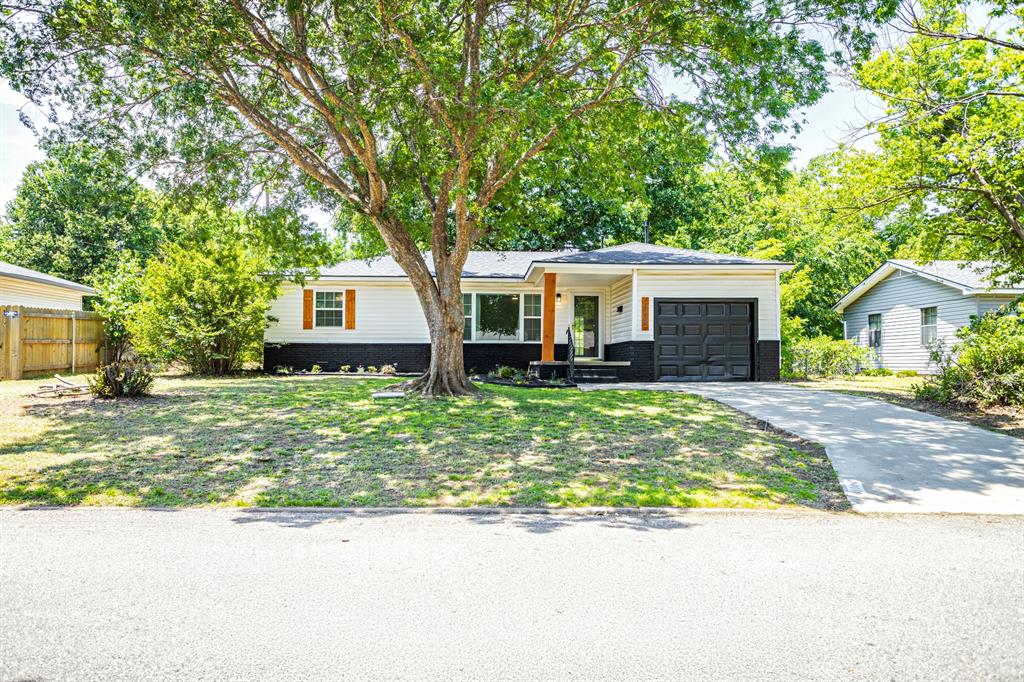 806 Myrtle Drive — photo