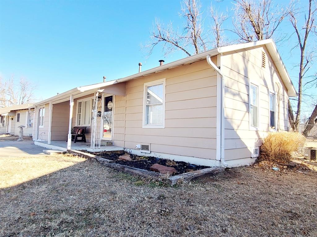 3512 N Holman Court — photo