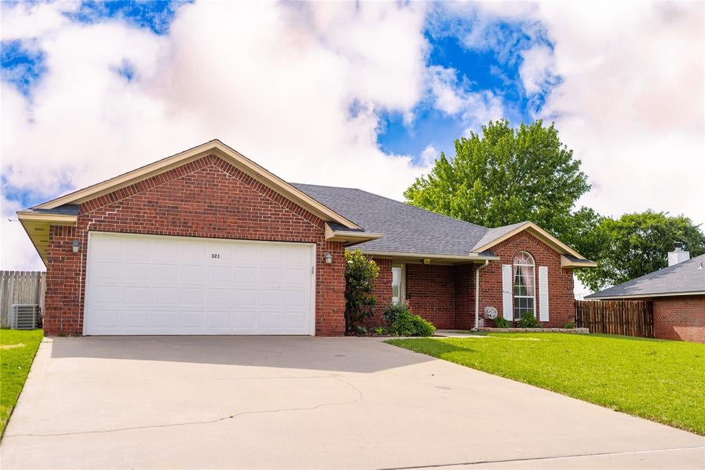 321 Peggy Drive — photo