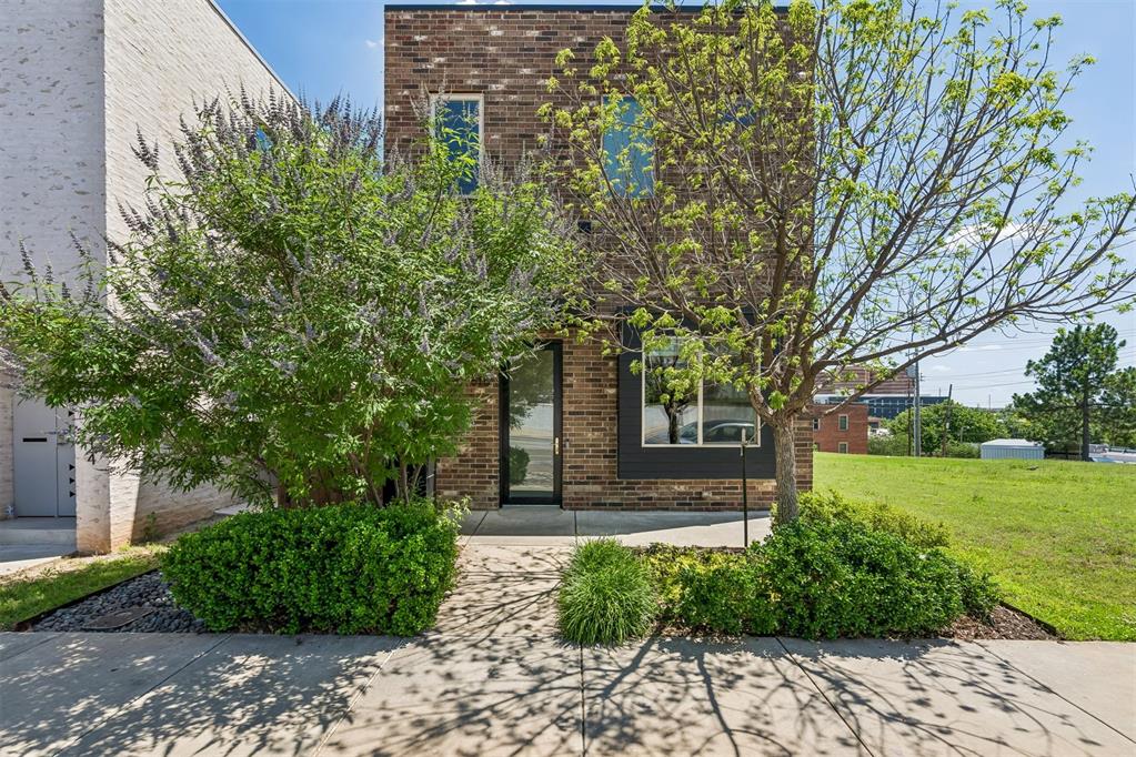 616 NW 6th Street — photo