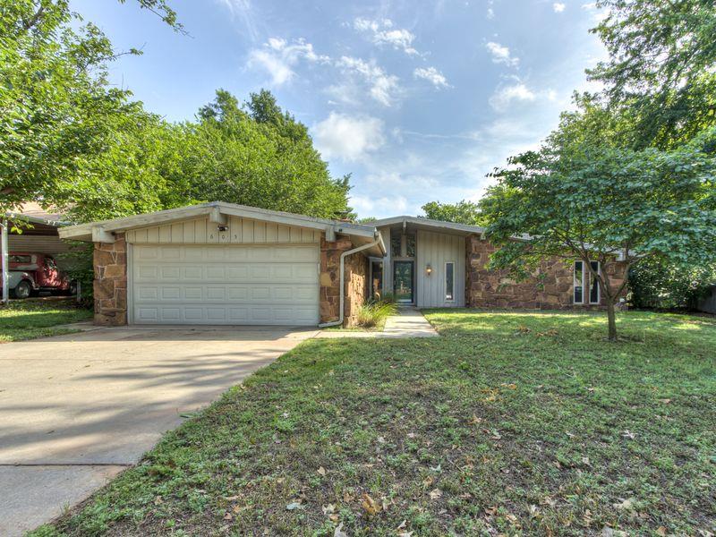 605 Park Drive — photo