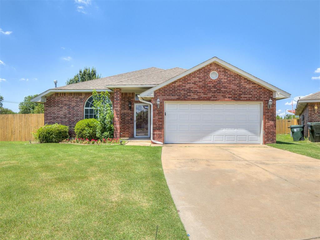 1600 Hazelwood Drive — photo