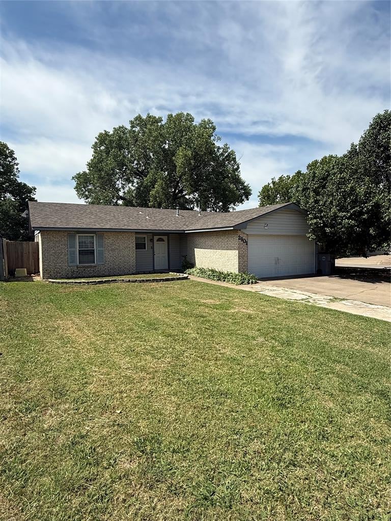 2901 NE Lakeview Circle — photo
