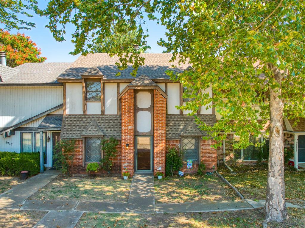 1219 Heritage Drive — photo
