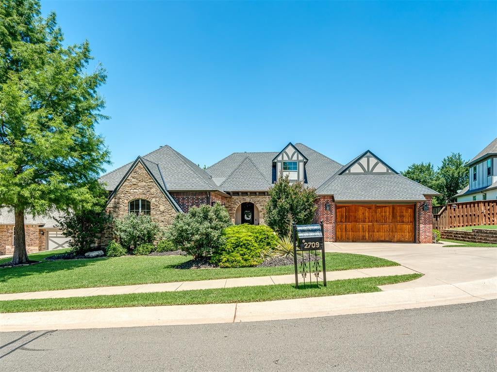 2709 Stetson Drive — photo