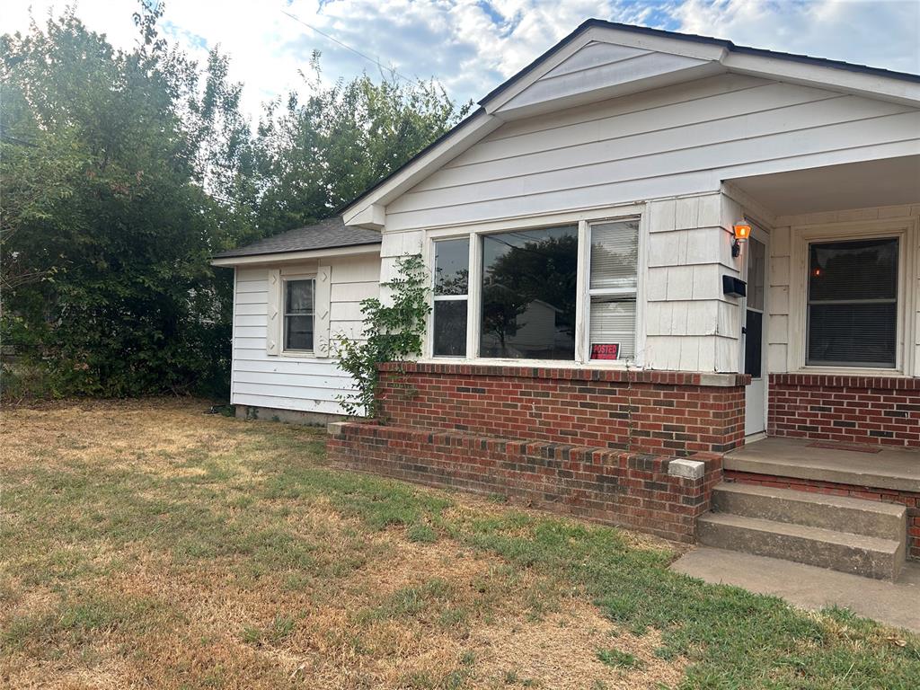 1012 N Locust Lane — photo