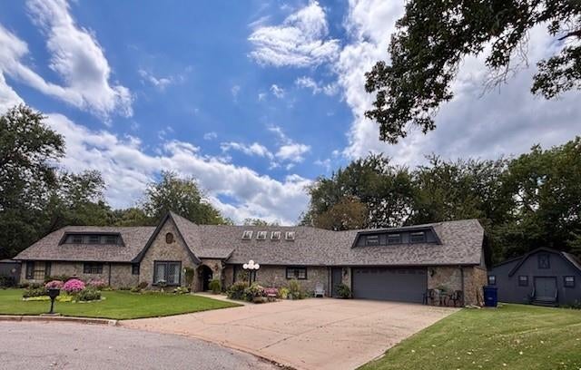 901 Birdcreek Lane — photo