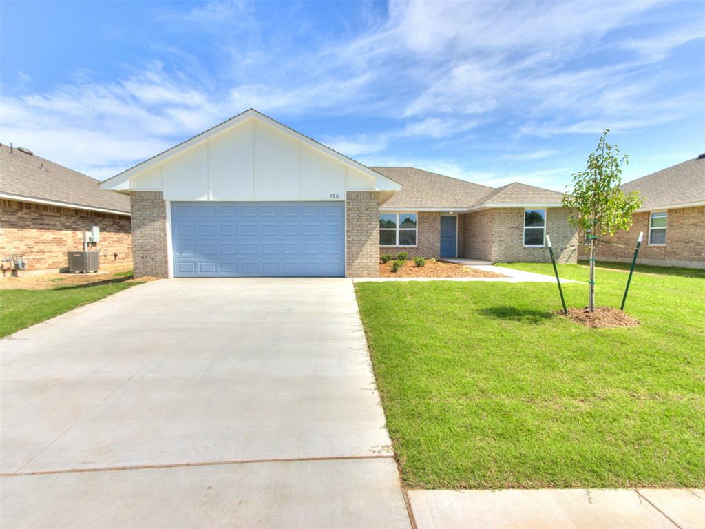 920 Hazy Brook Circle — photo