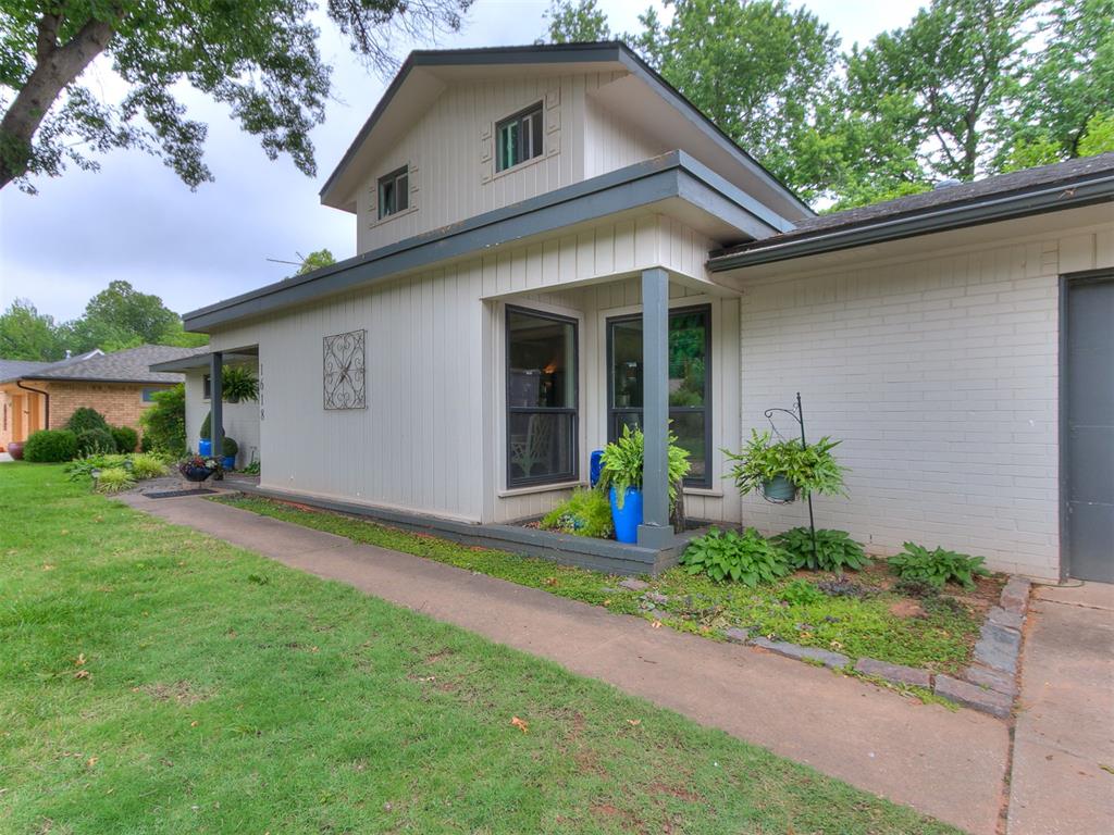 1618 Greenbriar Drive — photo