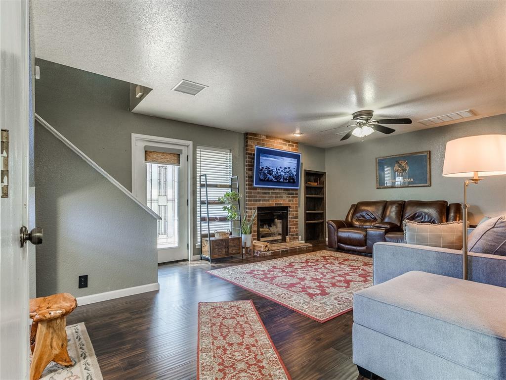 11417 Springhollow Road 904 — photo