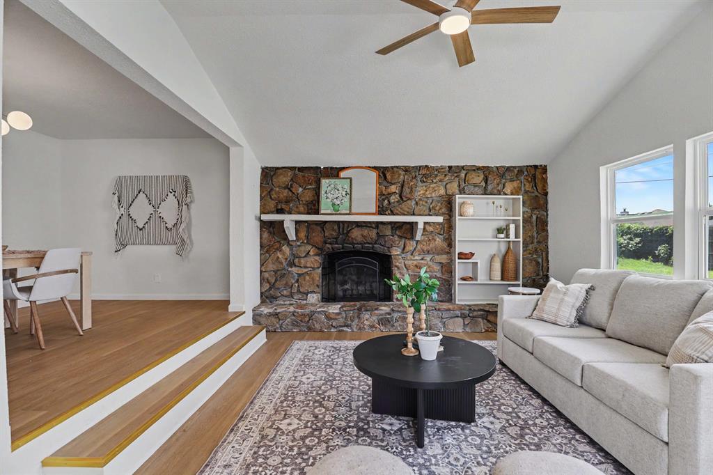10346 Bellview Drive — photo