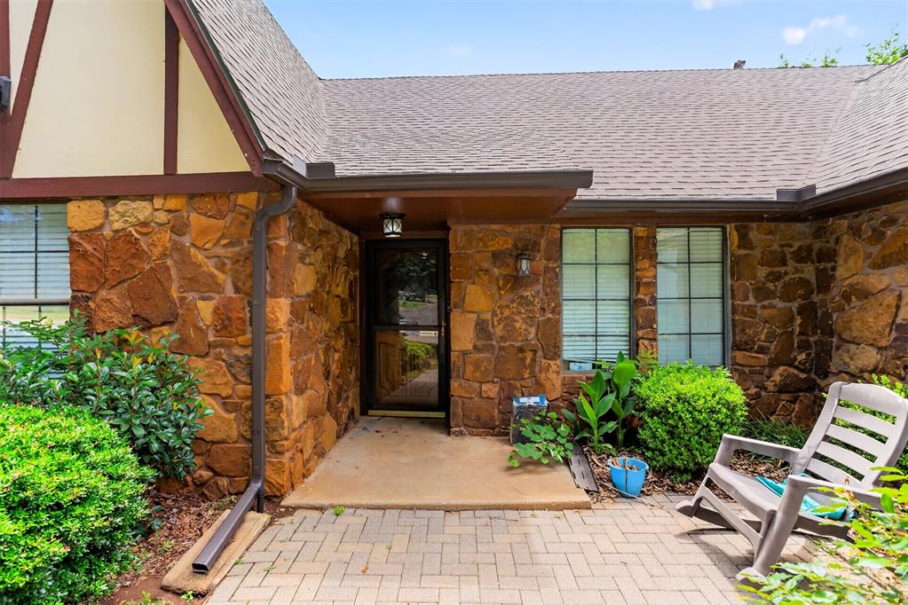 1707 Wheaton Drive — photo